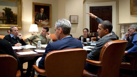 obama raise hand meeting