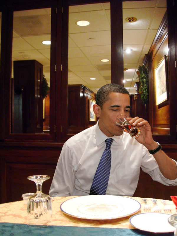 President Obama drinks beer at White House Mess Happy Hours